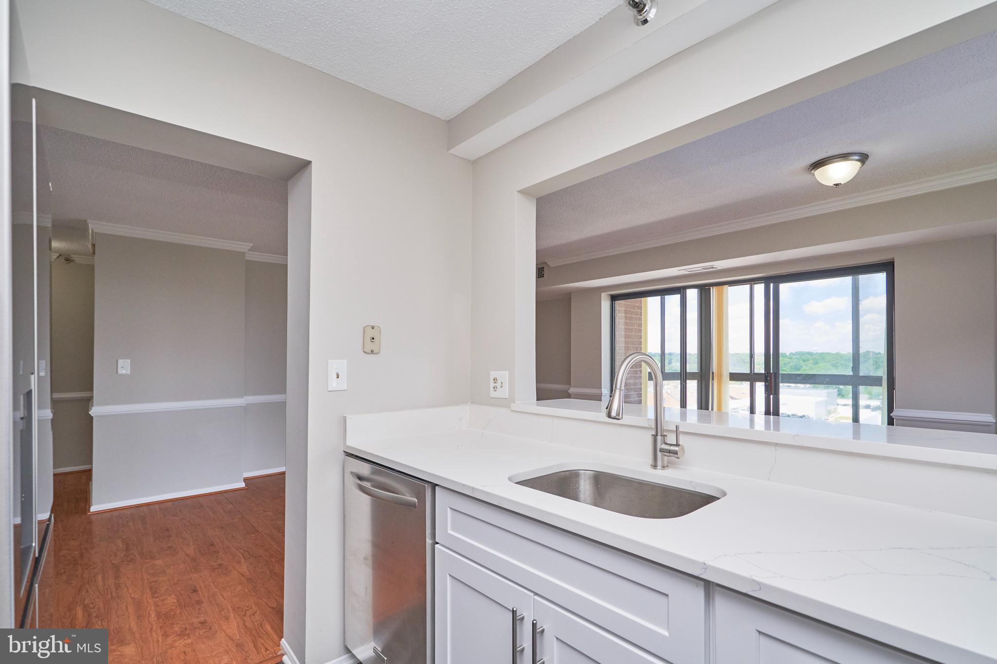 900 N STAFFORD ST #1219