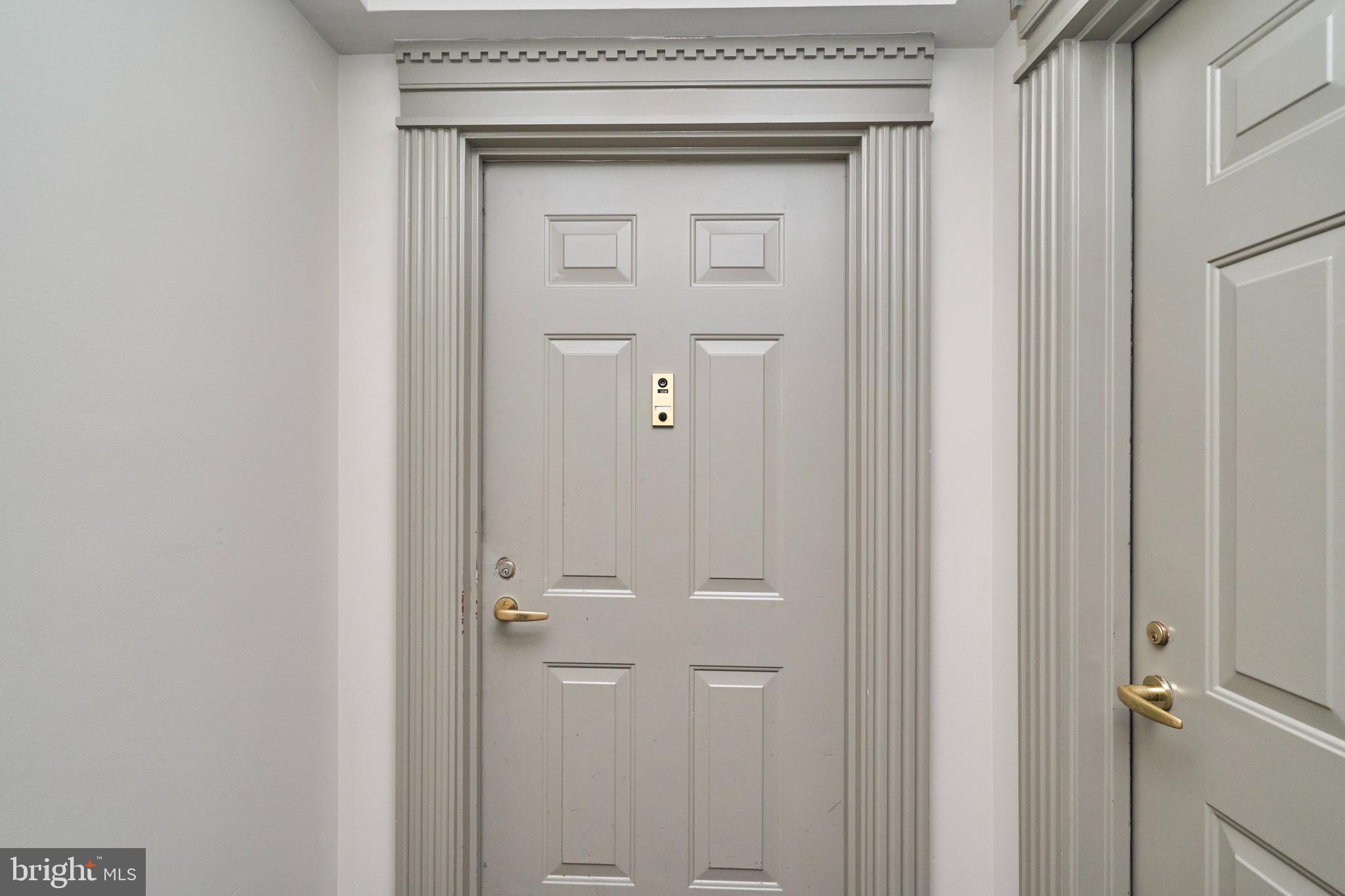 900 N STAFFORD ST #1219