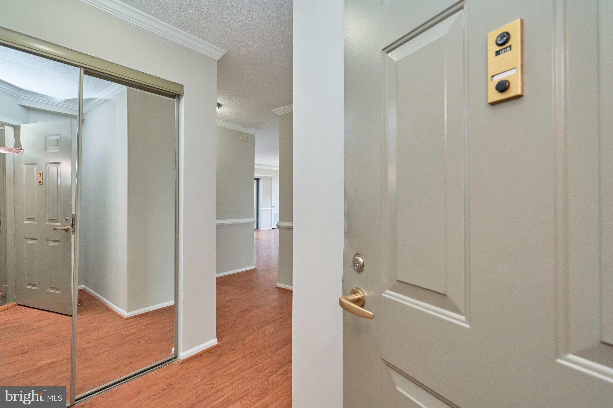 900 N STAFFORD ST #1219