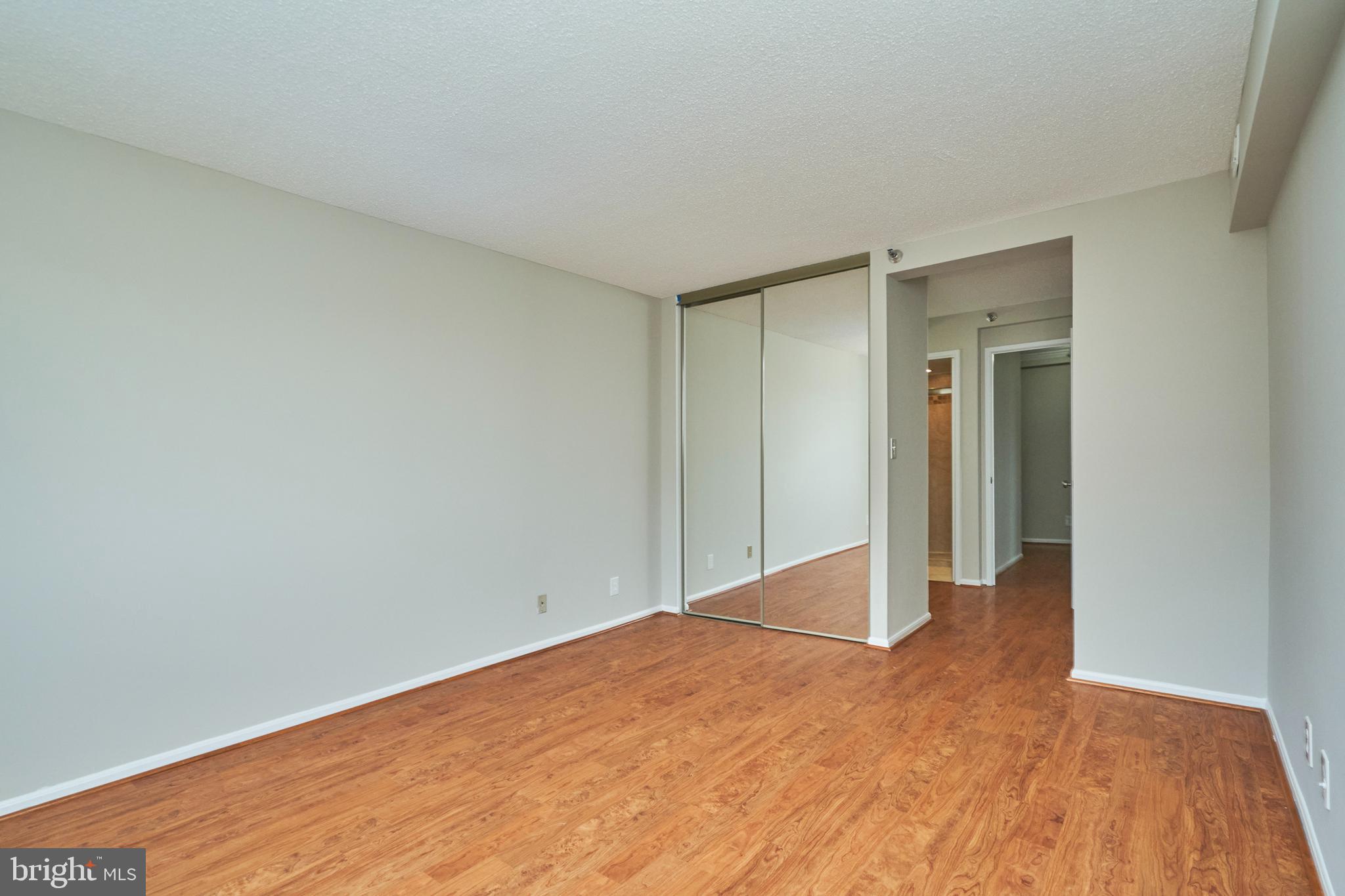 900 N STAFFORD ST #1219