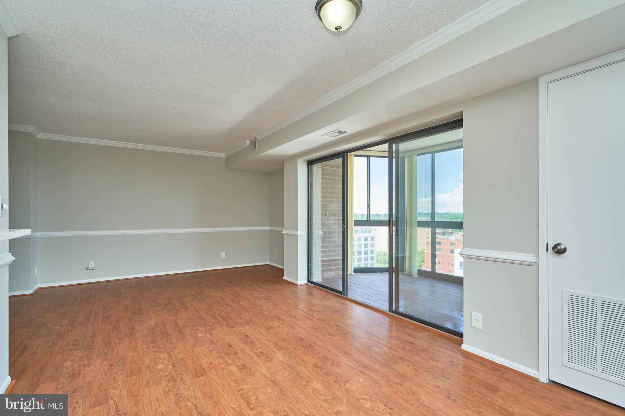 900 N STAFFORD ST #1219