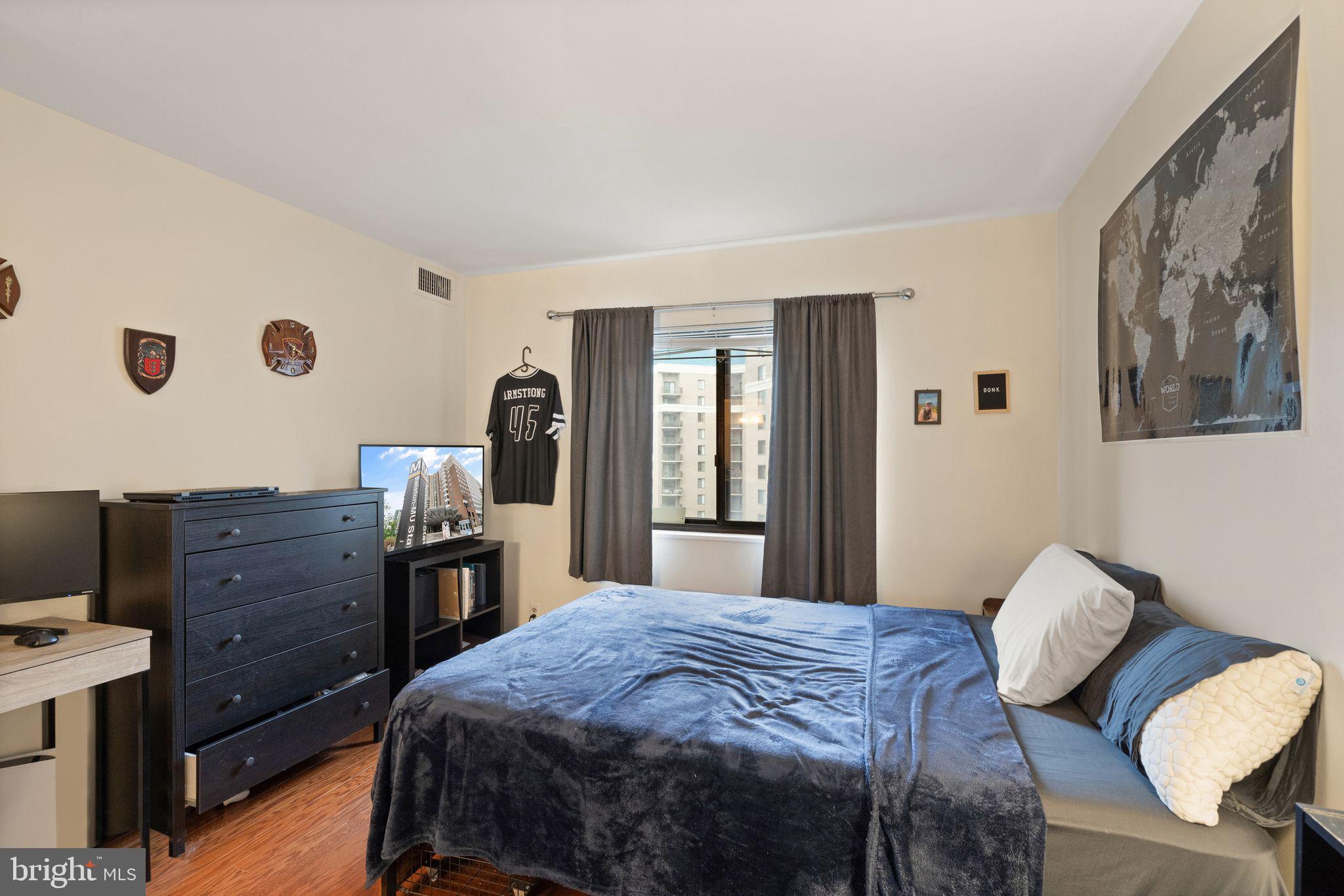 900 N STAFFORD ST #1618