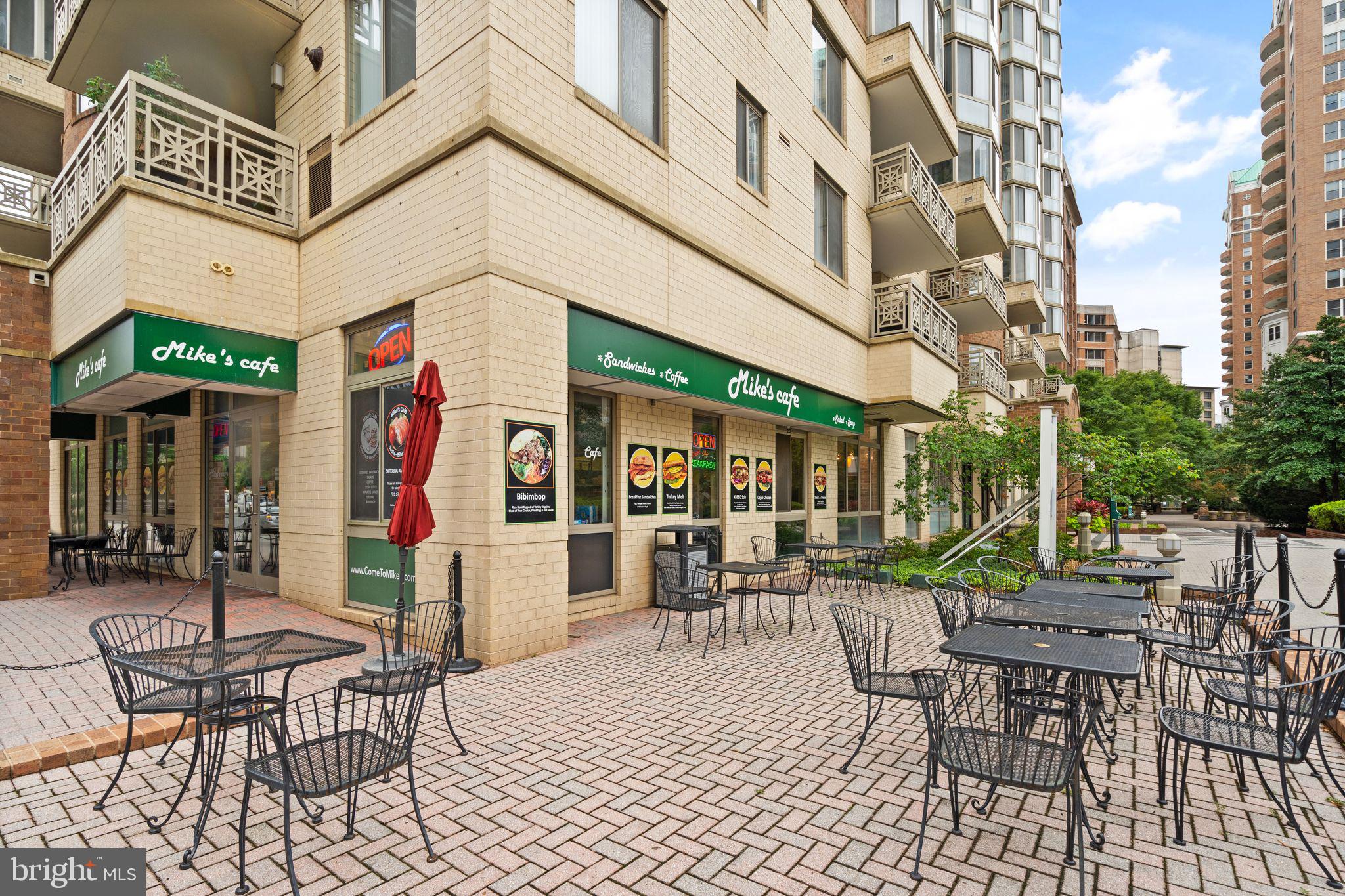 900 N STAFFORD ST #1618