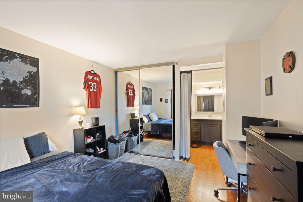 900 N STAFFORD ST #1618