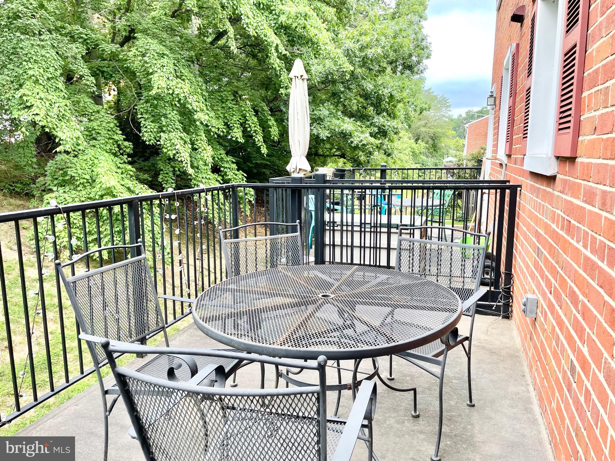 2713 S WALTER REED DR #B