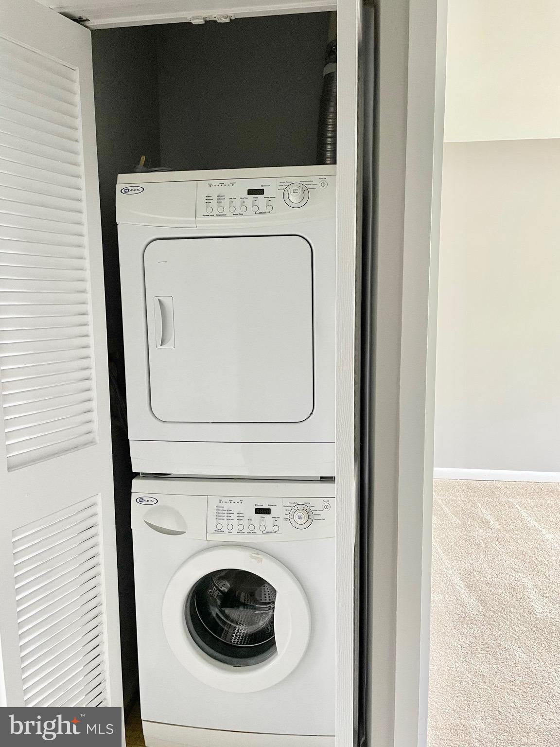 2713 S WALTER REED DR #B