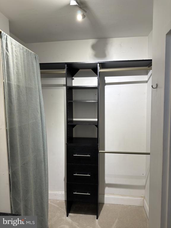 1021 ARLINGTON BOULEVARD #810
