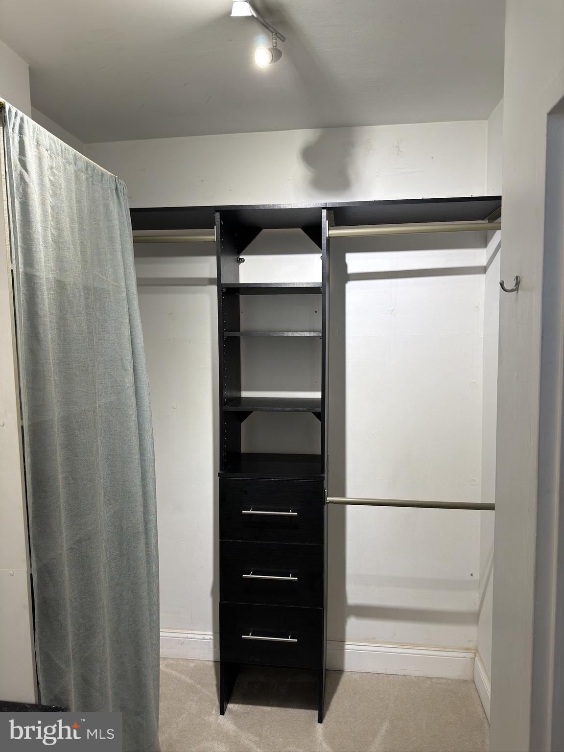 1021 ARLINGTON BOULEVARD #810