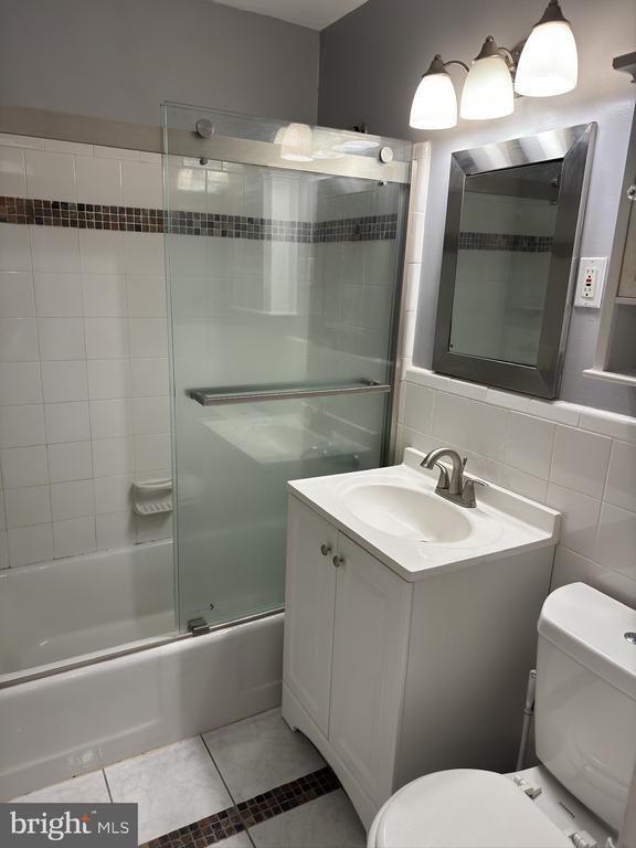 1021 ARLINGTON BOULEVARD #810