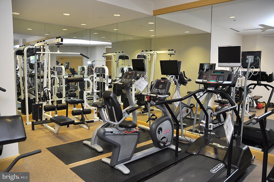 2720 S Arlington Mill Dr #309