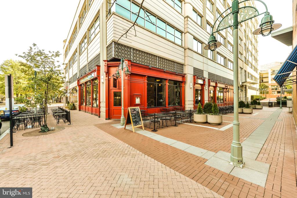 2720 S Arlington Mill Dr #309