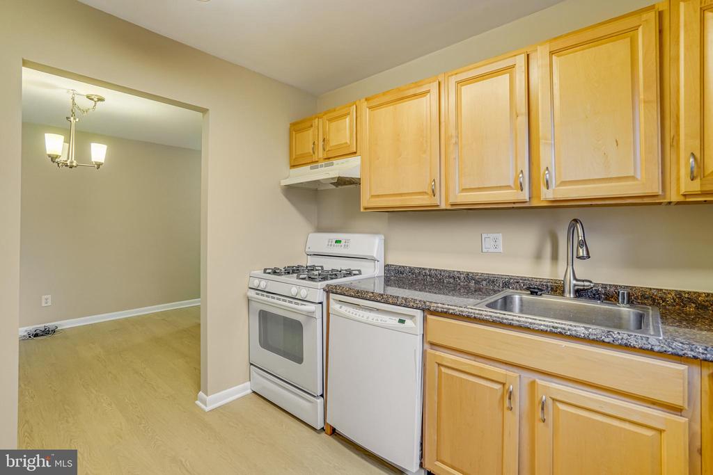 3515 Washington Blvd #403