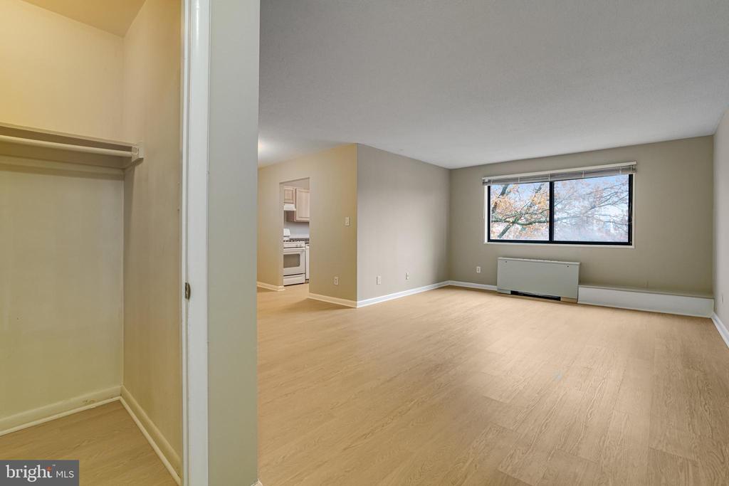 3515 Washington Blvd #403