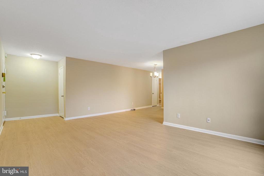 3515 Washington Blvd #403