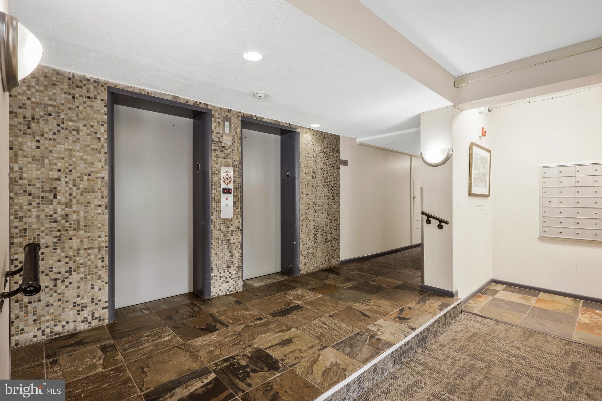 3515 Washington Blvd #403