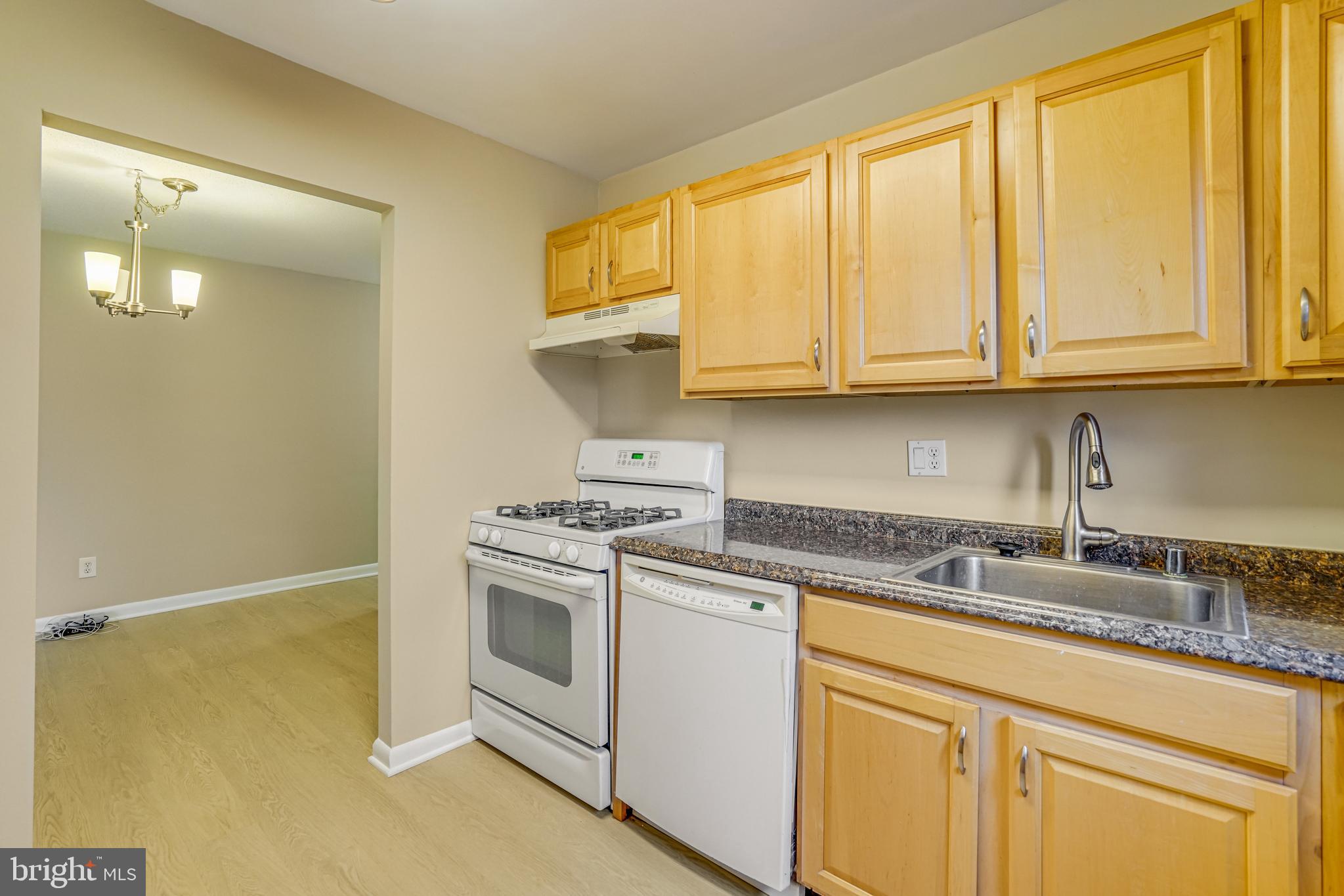 3515 Washington Blvd #403