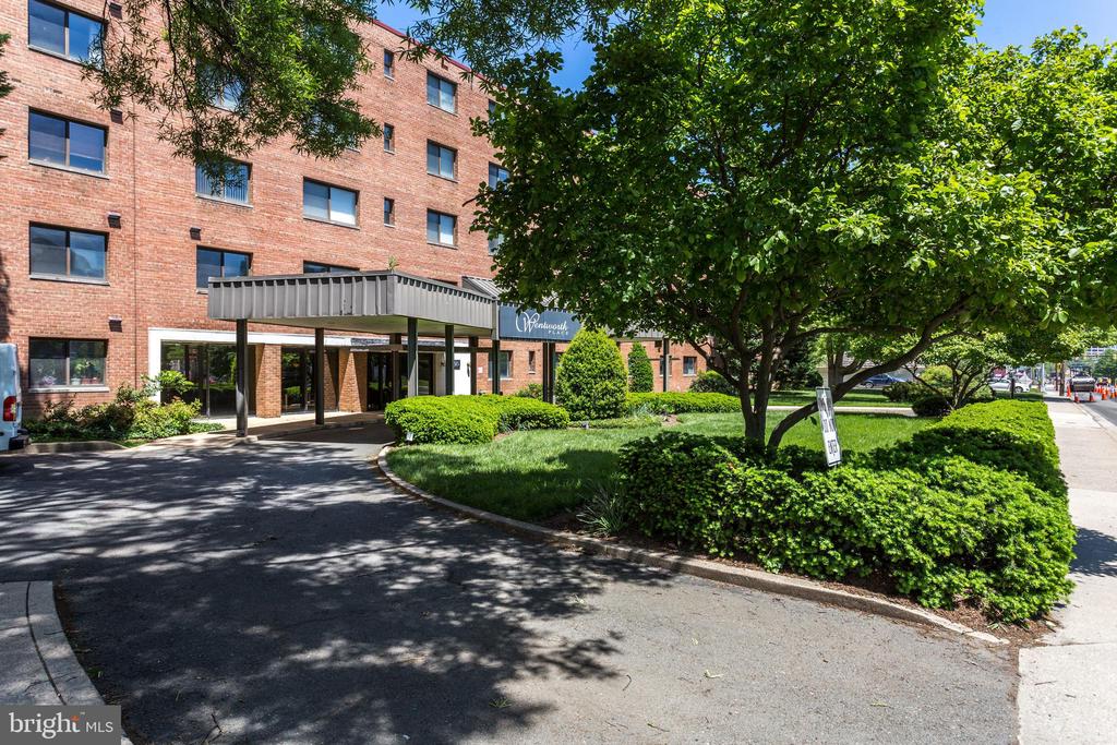 3515 Washington Blvd #403