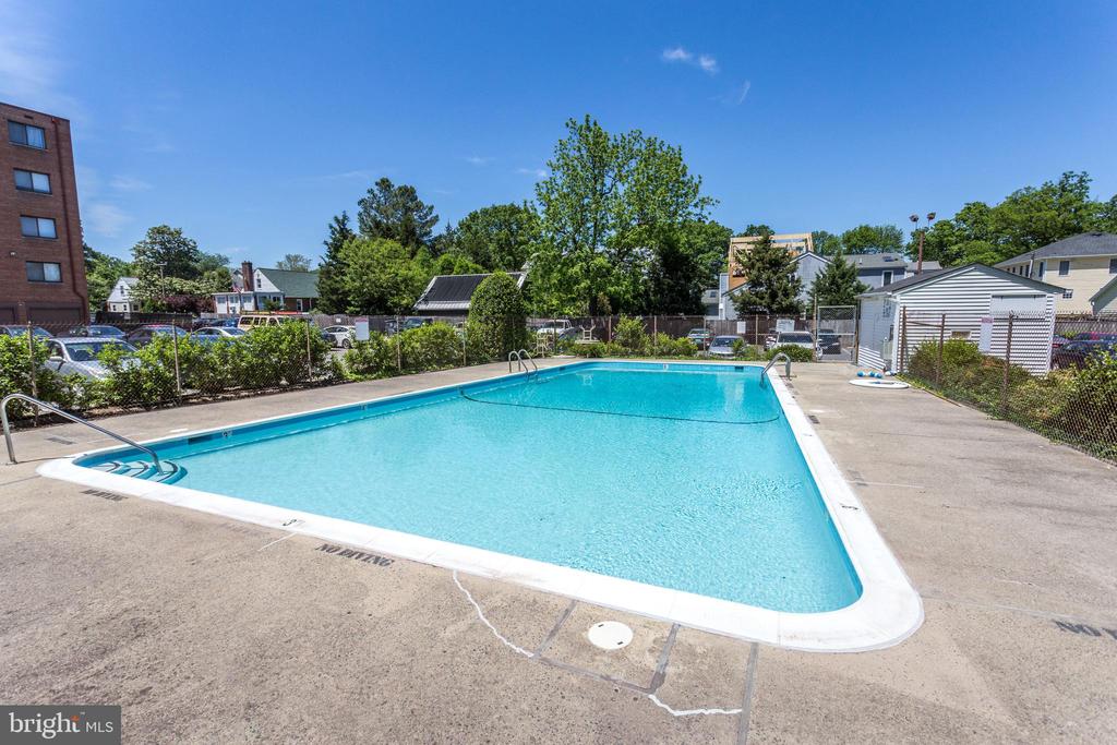 3515 Washington Blvd #403