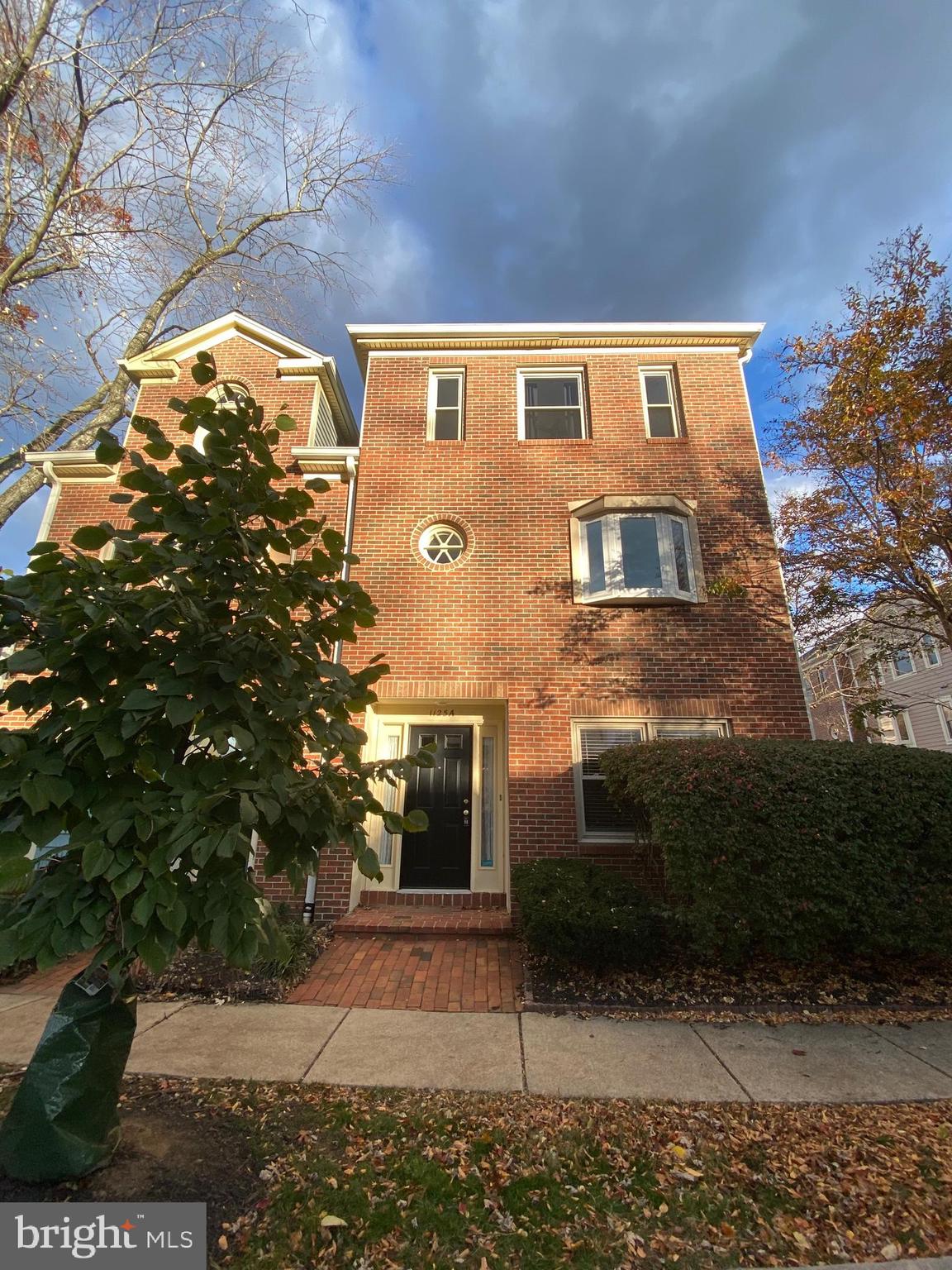 1125-A N STUART ST