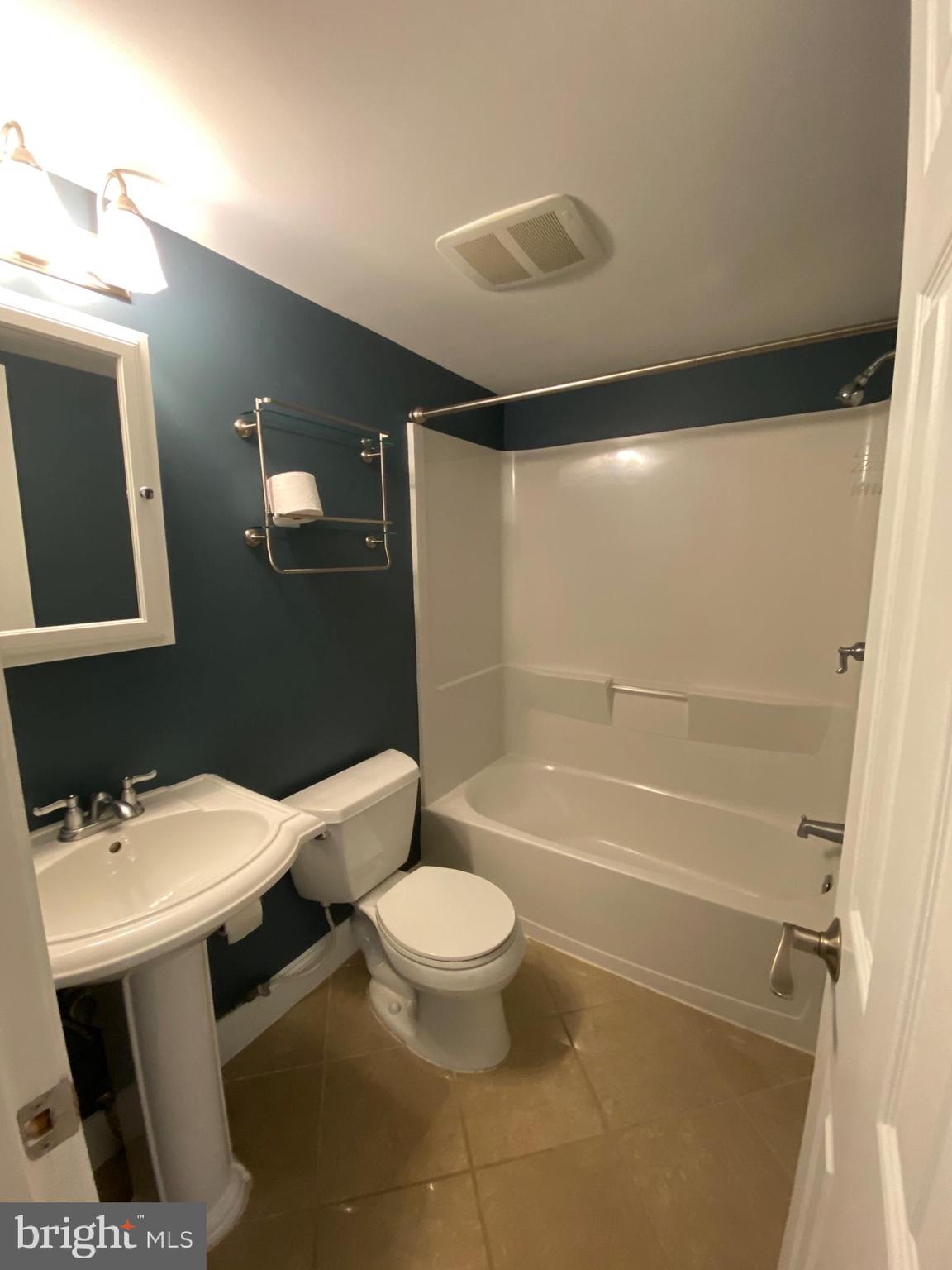 1125-A N STUART ST