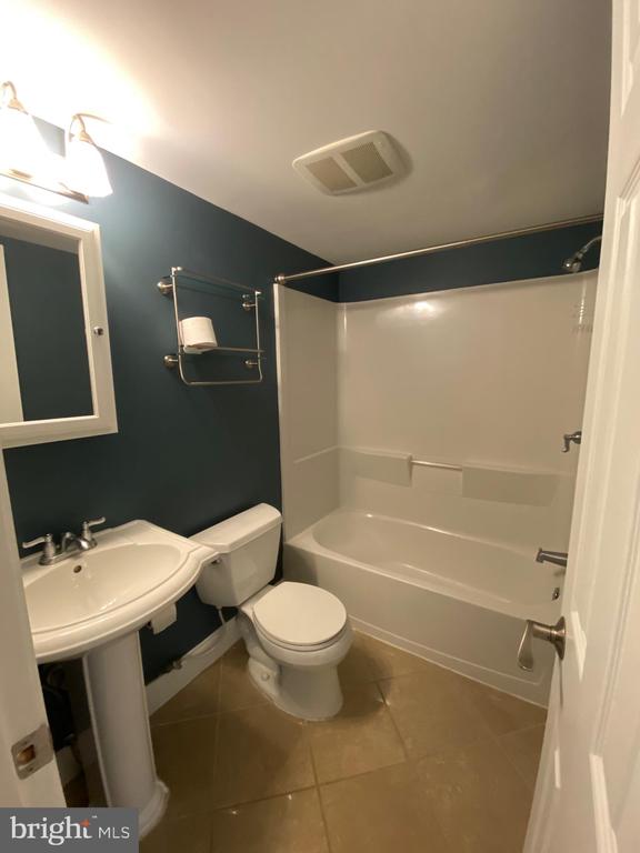1125-A N STUART ST