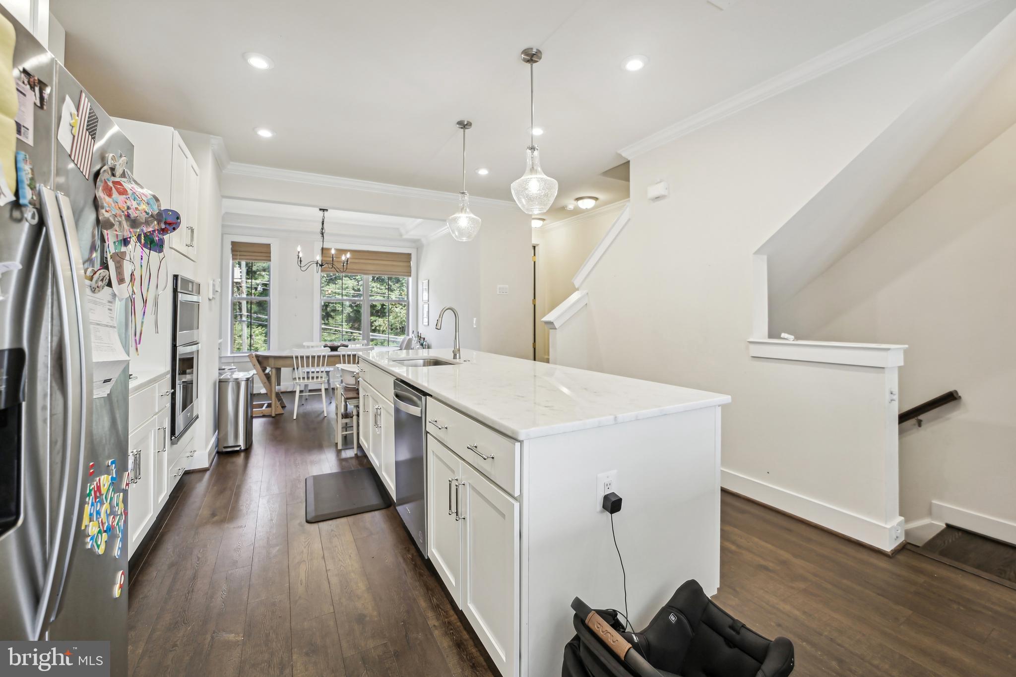 2244 S Glebe Rd