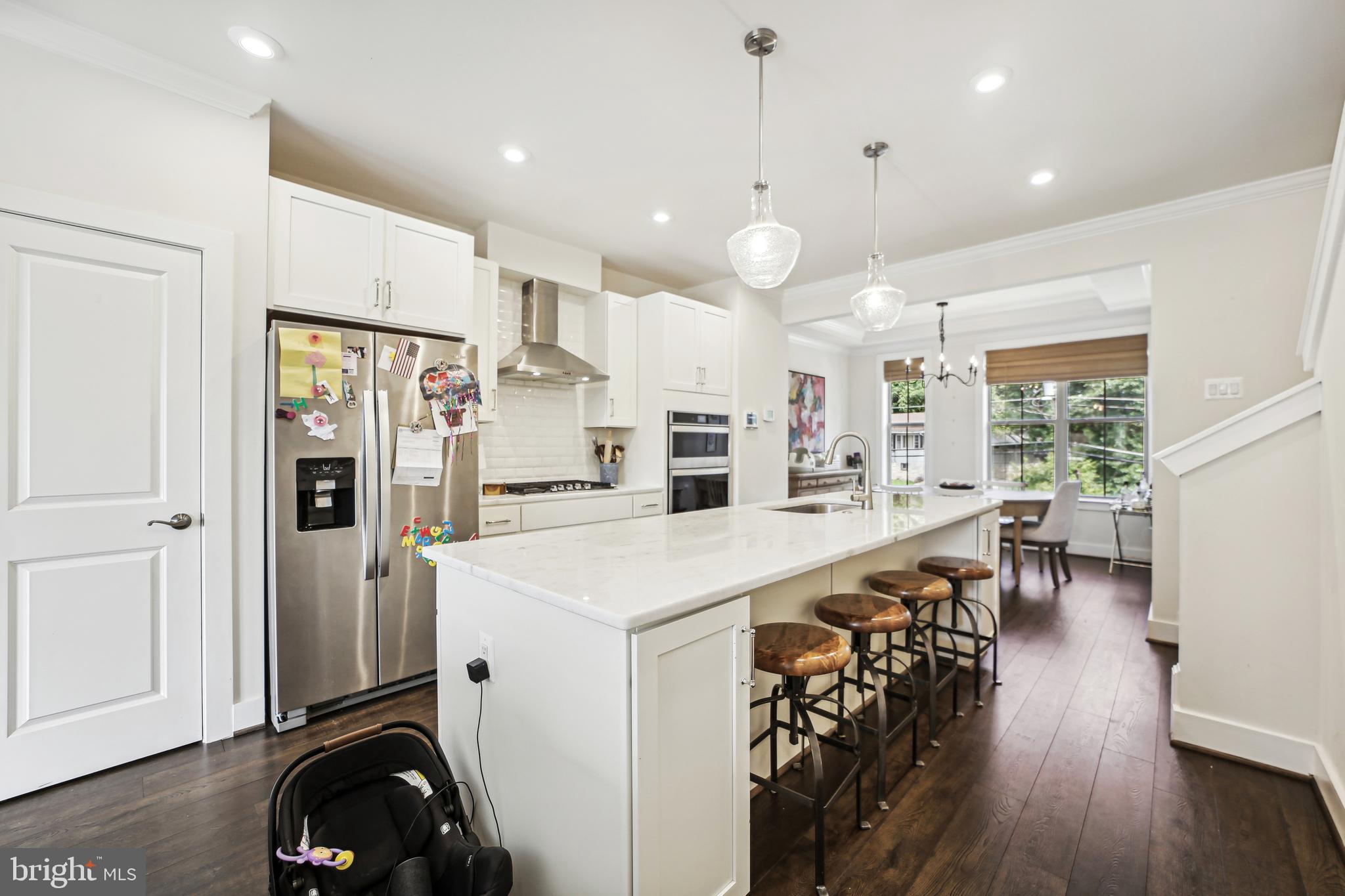 2244 S Glebe Rd