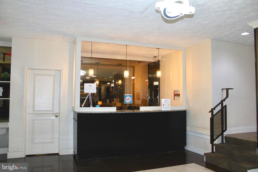 1111 ARLINGTON BLVD #716