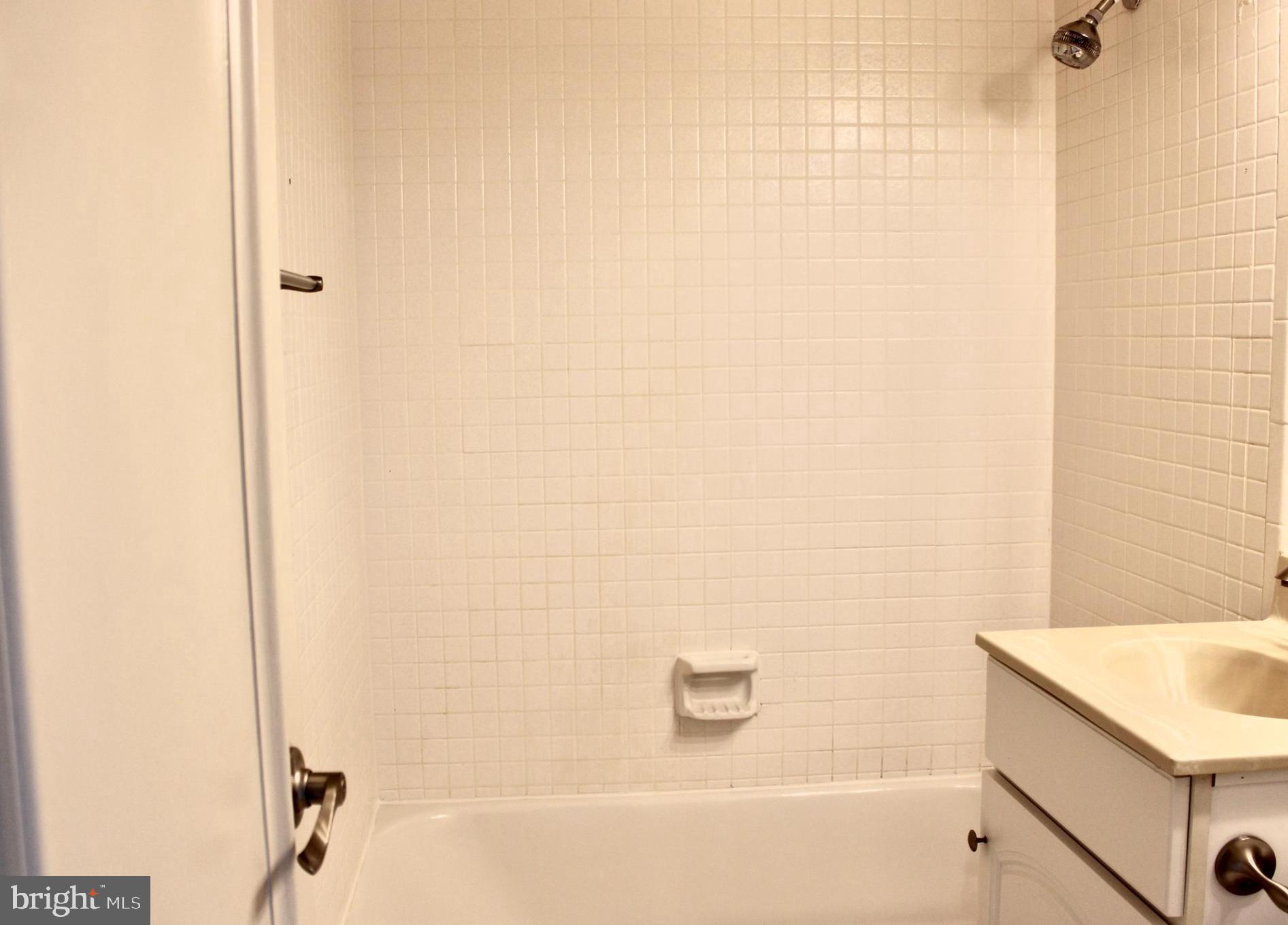 1111 ARLINGTON BLVD #716