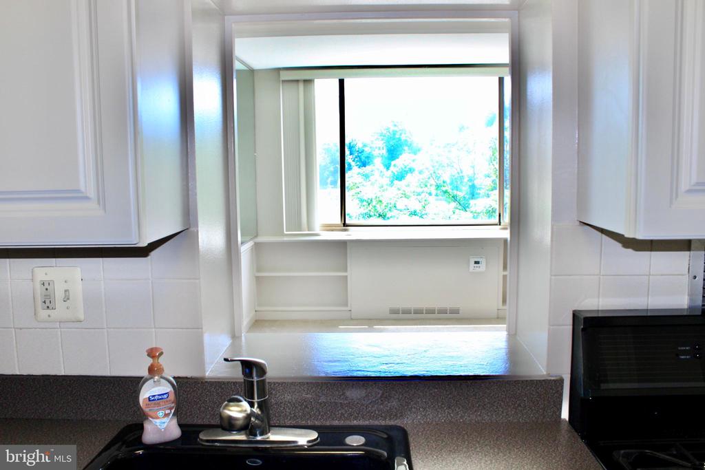 1111 ARLINGTON BLVD #716