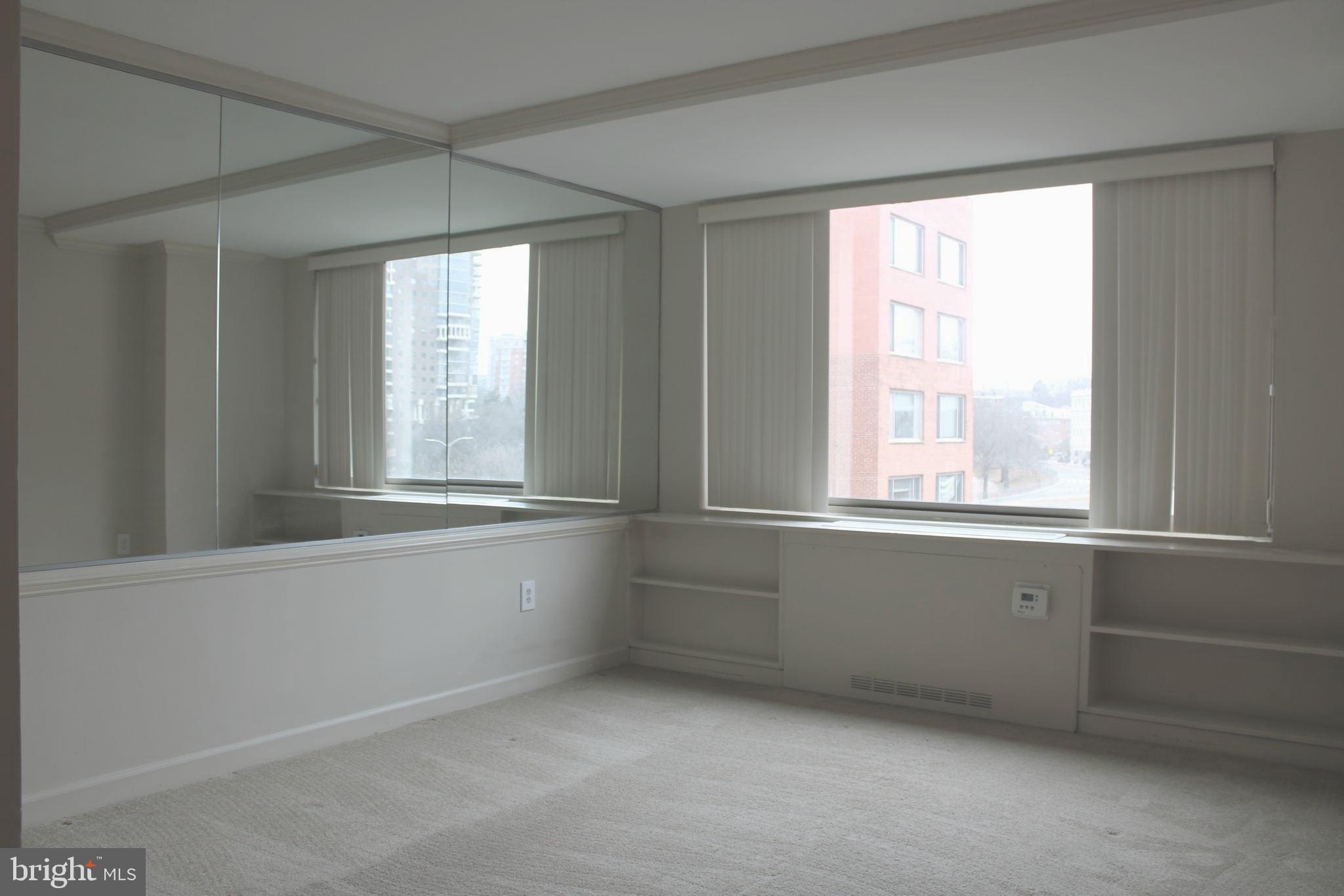 1111 ARLINGTON BLVD #716