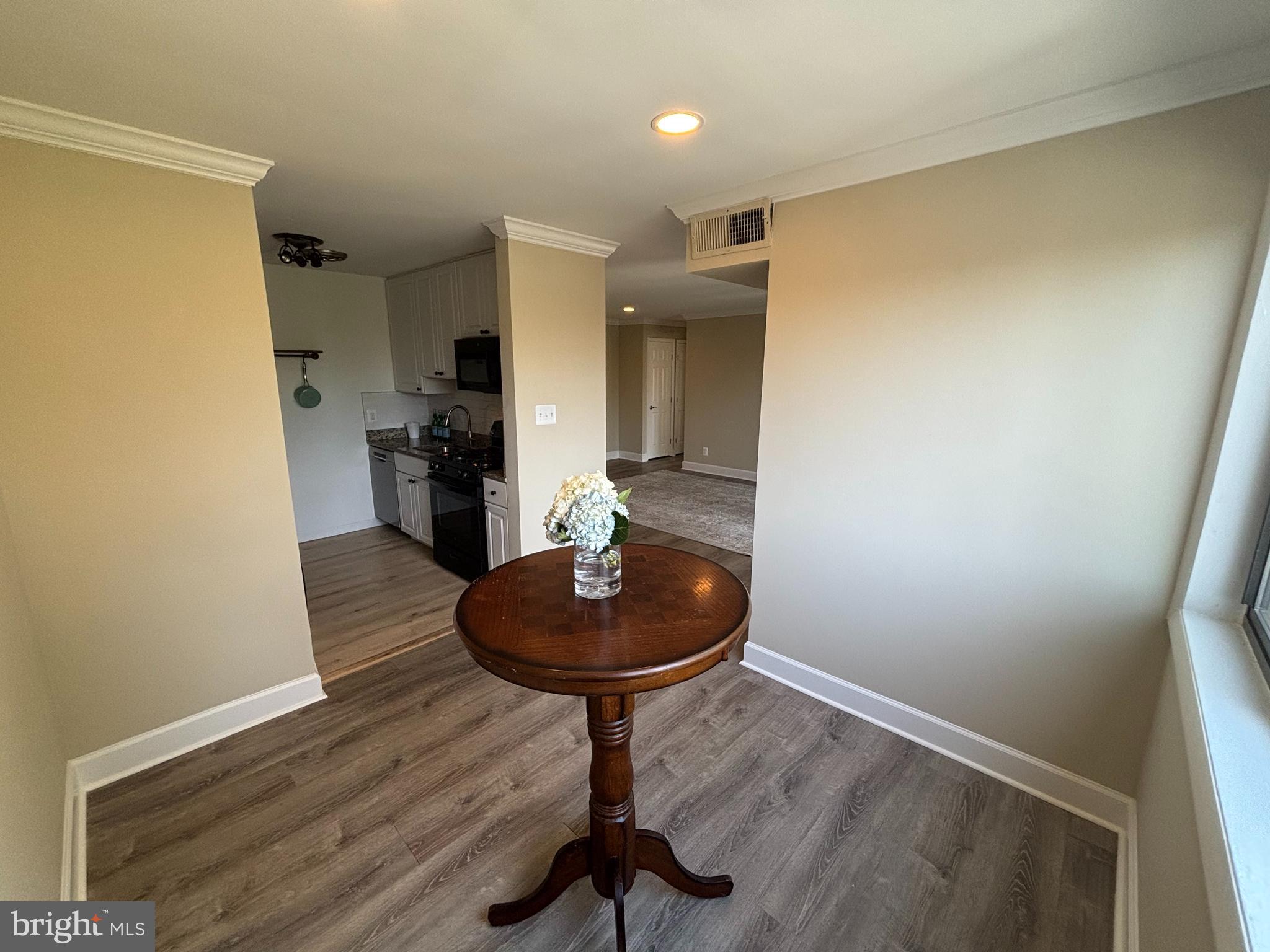 4373 CHERRY HILL RD #306