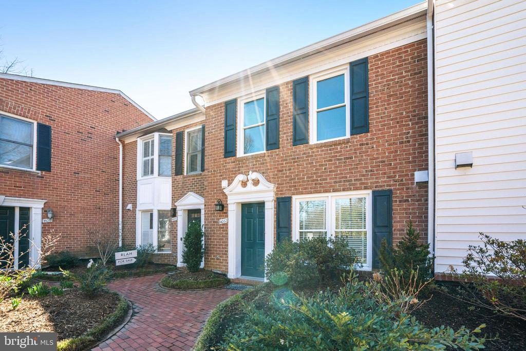 4082 Cherry Hill Rd
