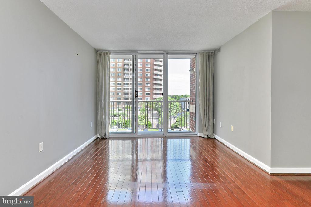 880 N POLLARD ST #503