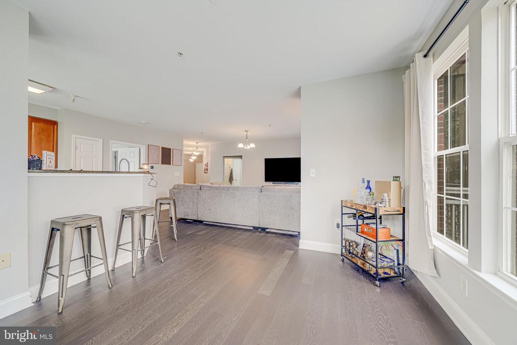 801 S GREENBRIER ST #113