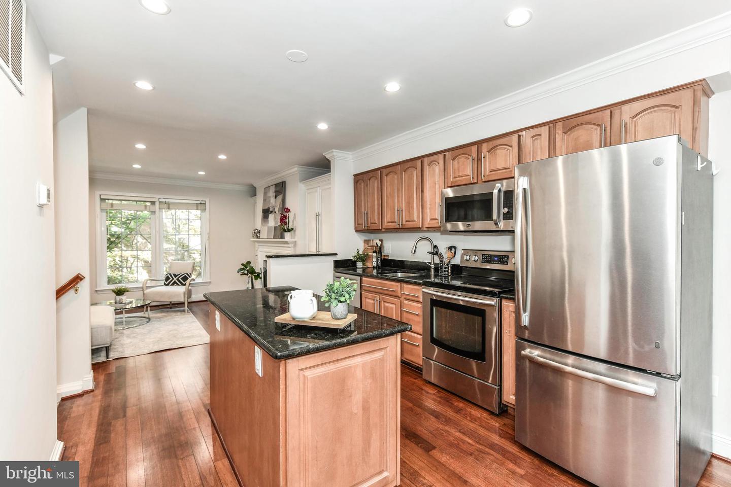 1186 N Utah St