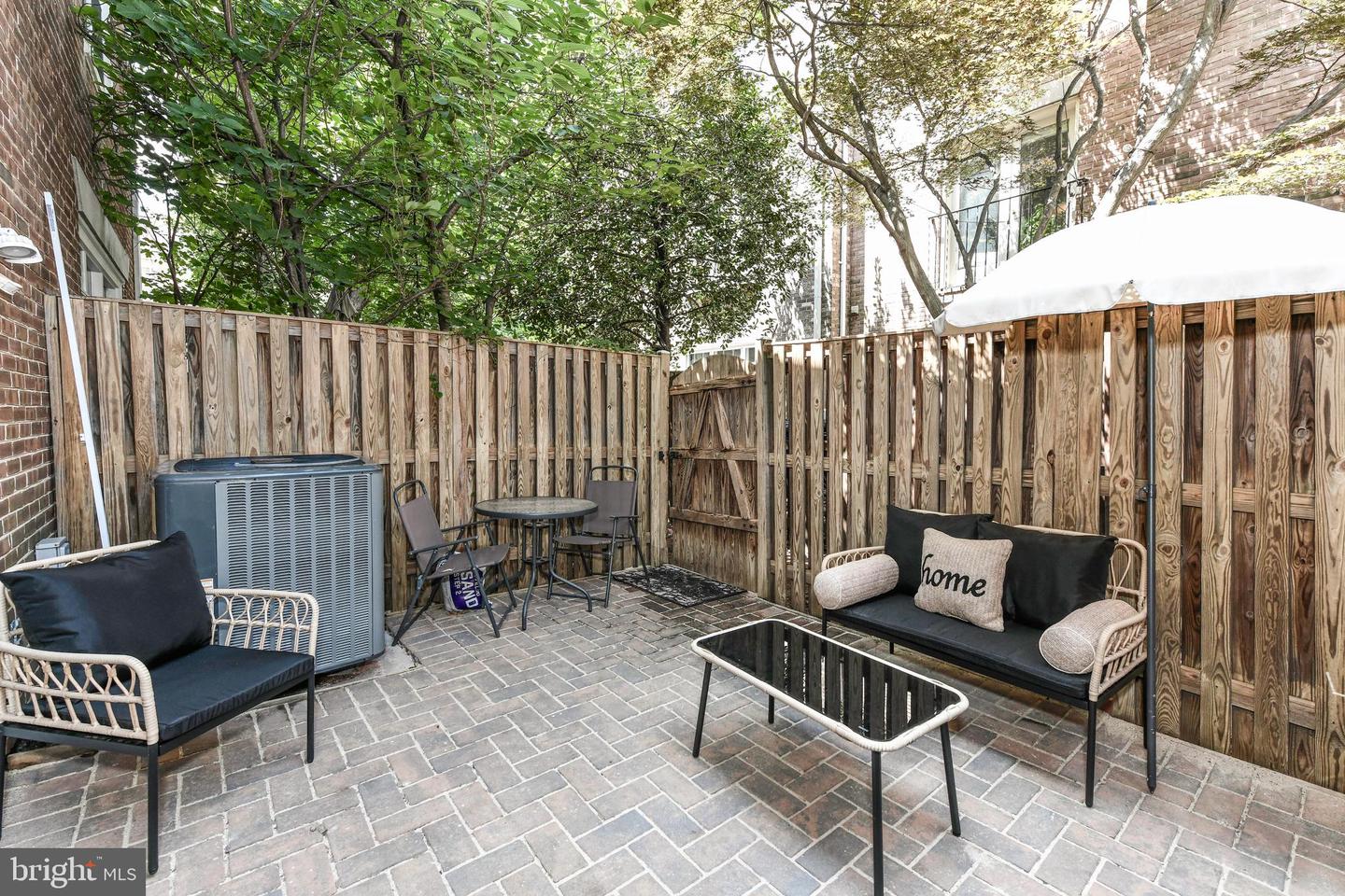 1186 N Utah St