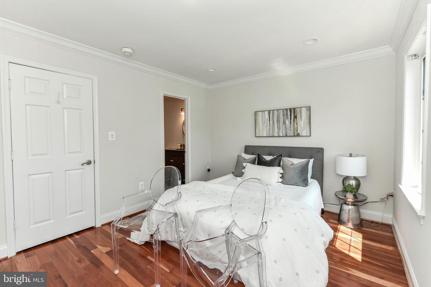 1186 N Utah St