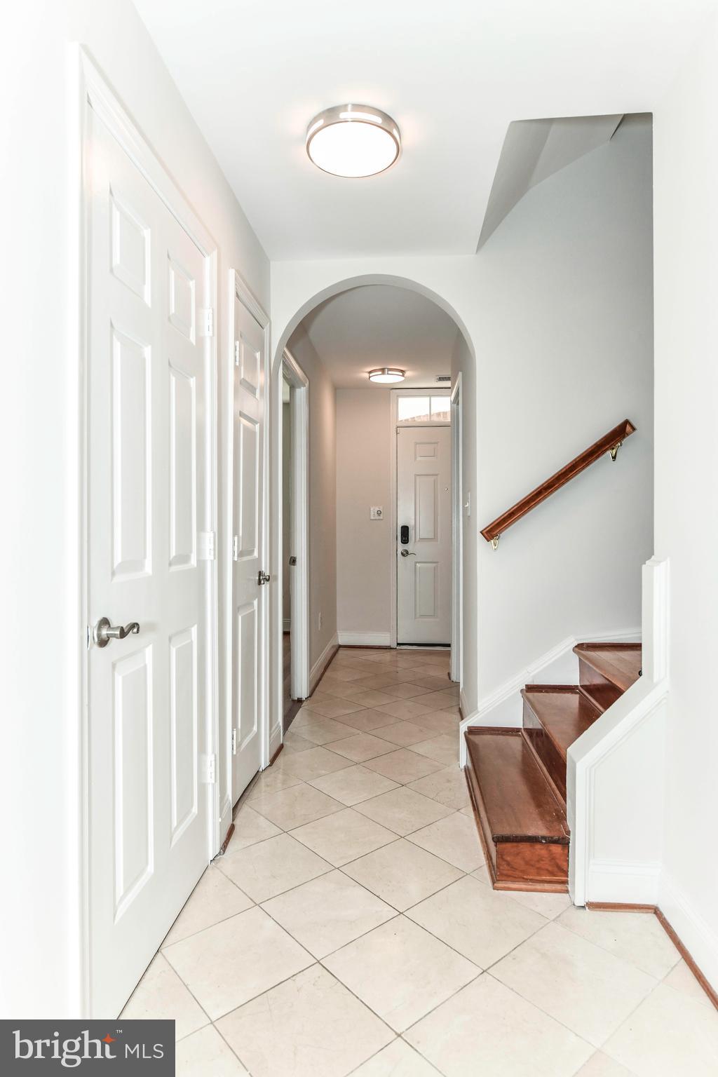 1186 N Utah St