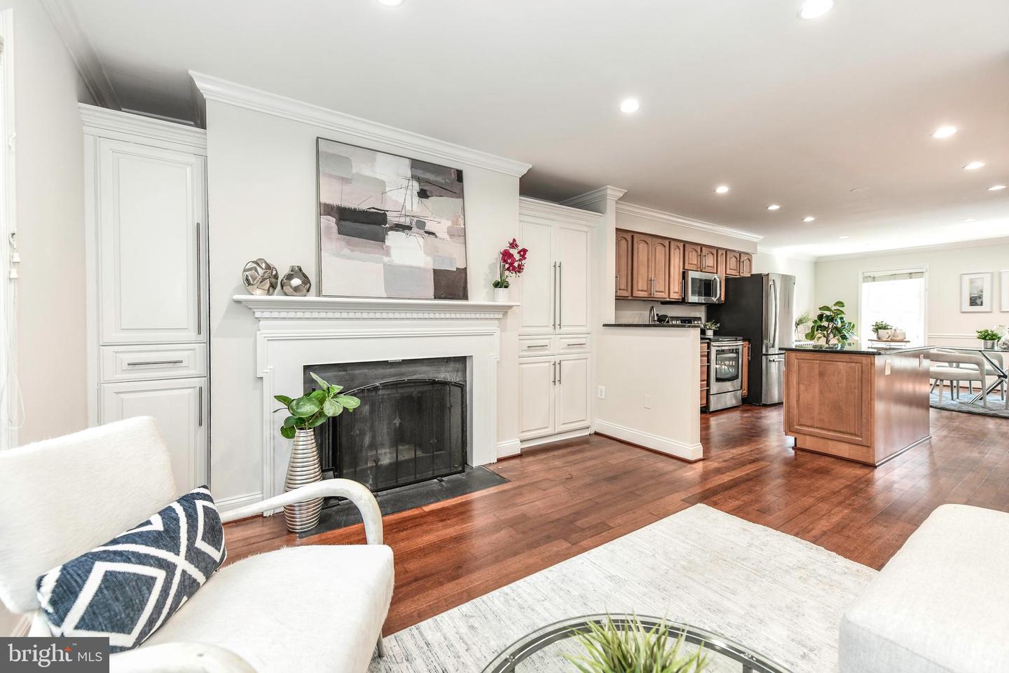 1186 N Utah St