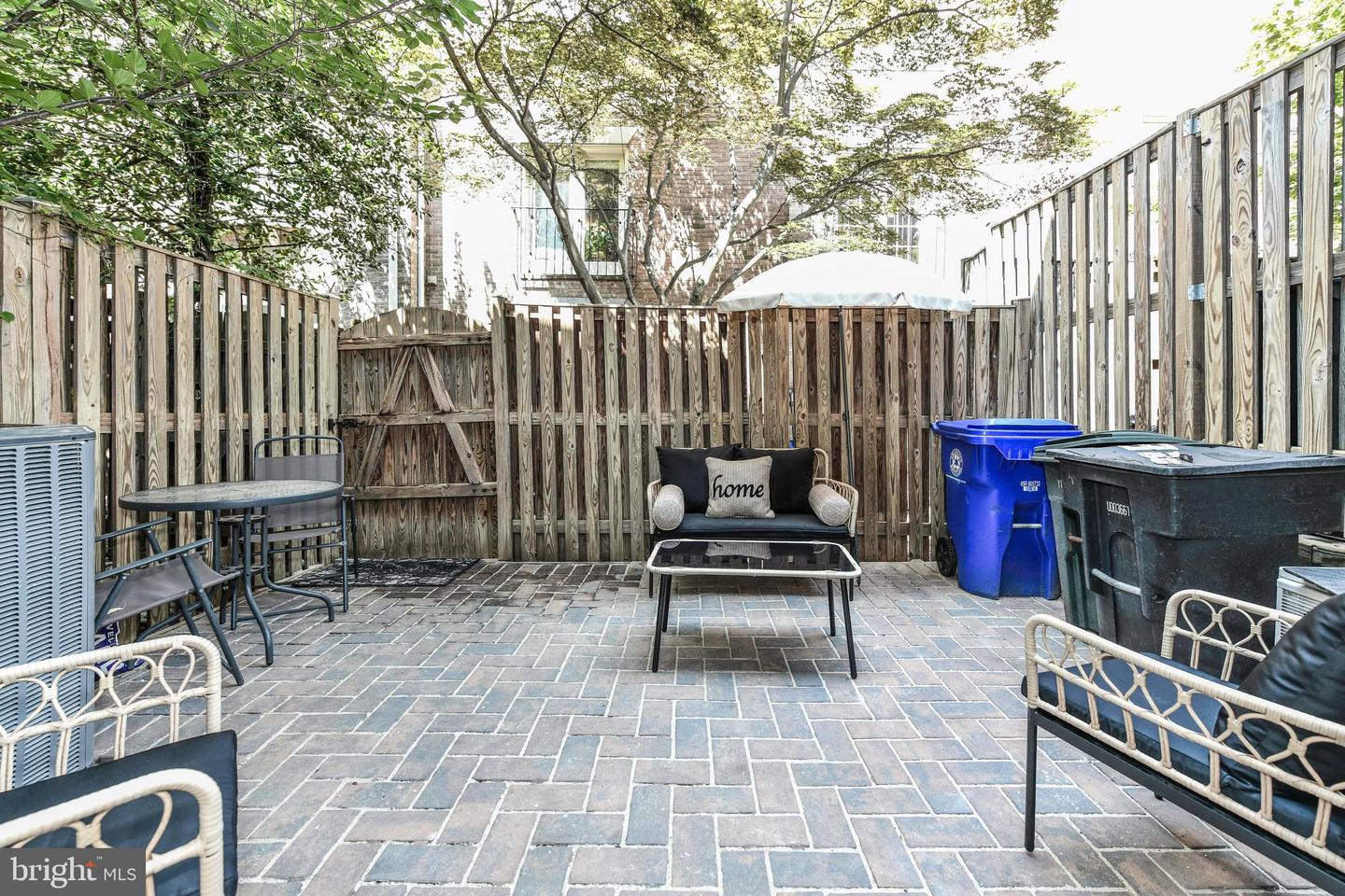 1186 N Utah St
