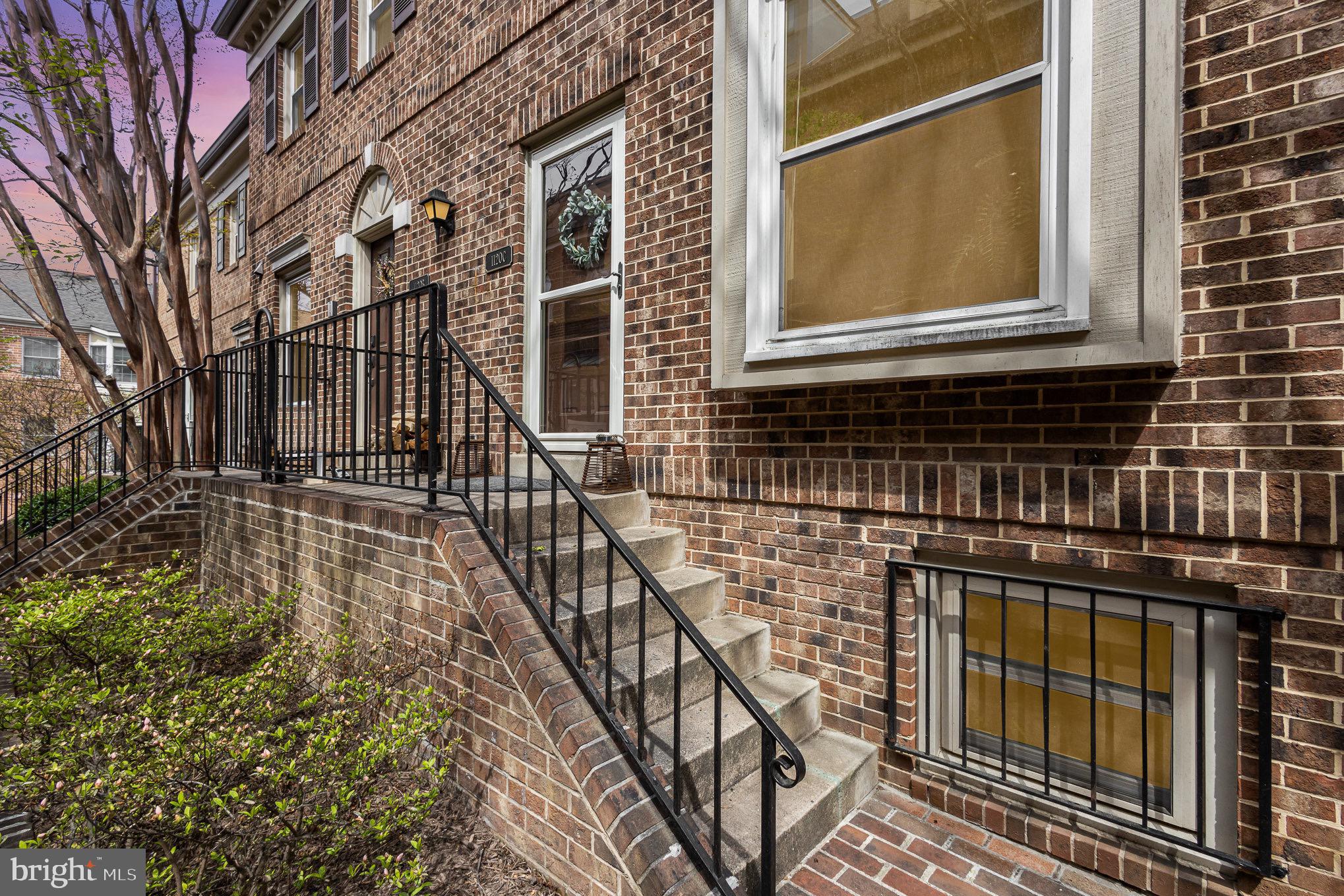 1120 N Taylor St #3