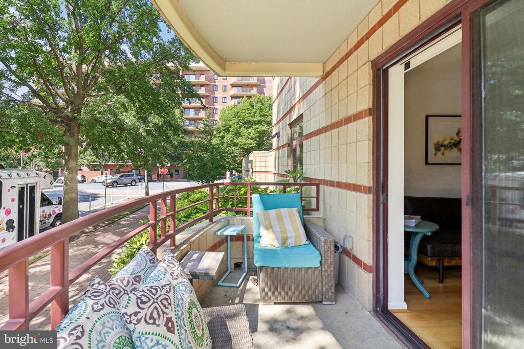 2400 CLARENDON BLVD #113