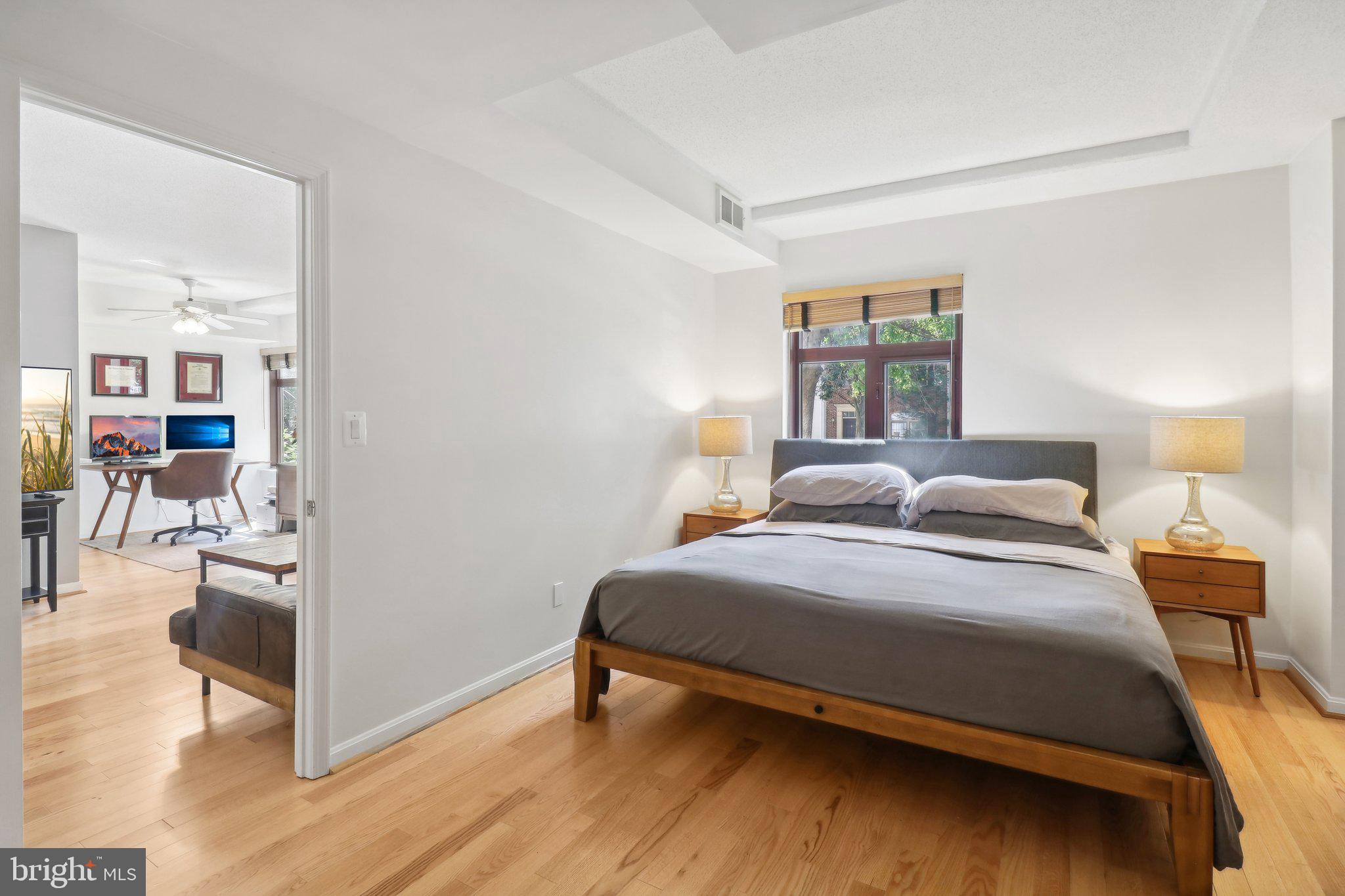 2400 CLARENDON BLVD #113