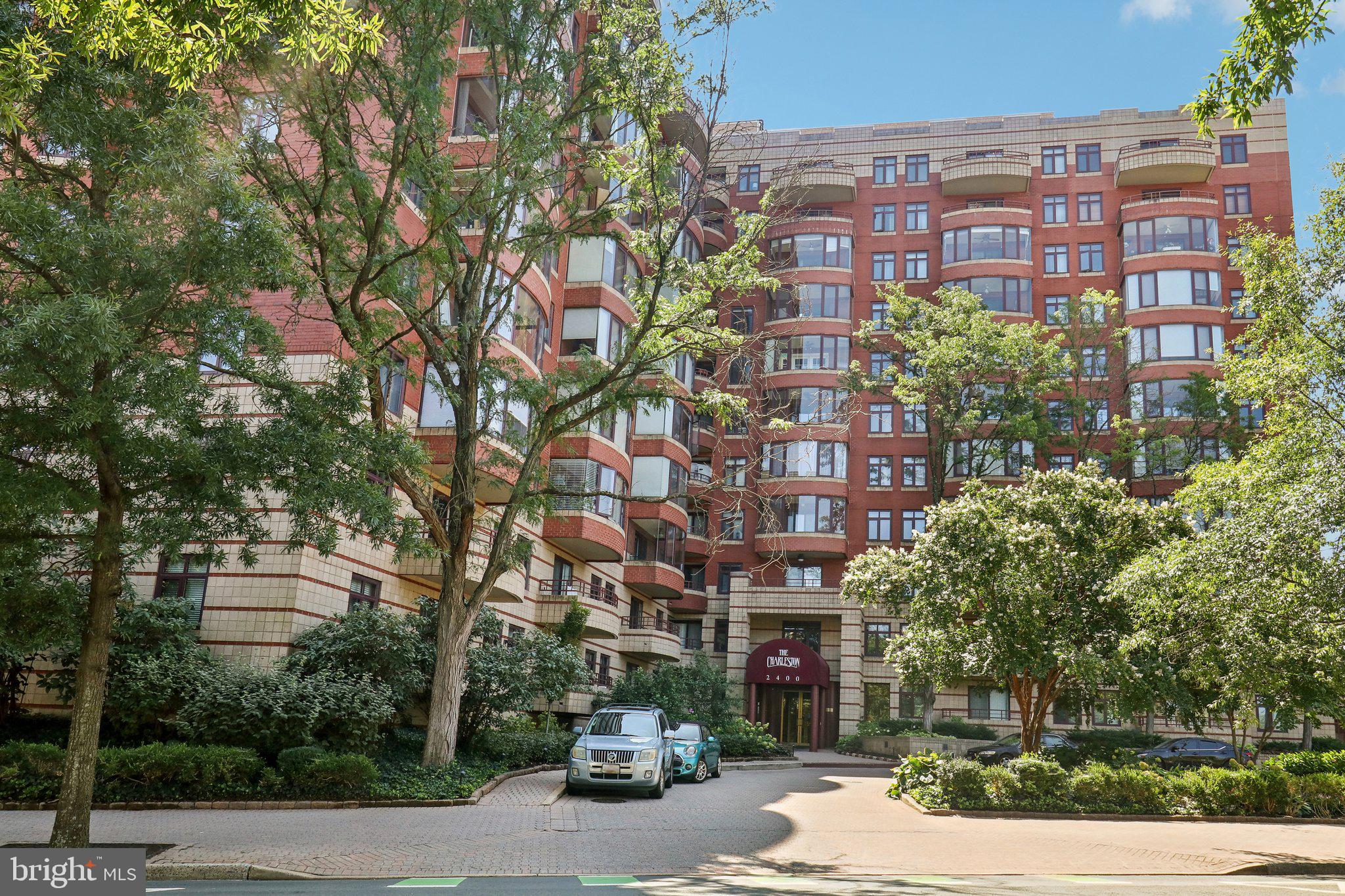 2400 CLARENDON BLVD #113