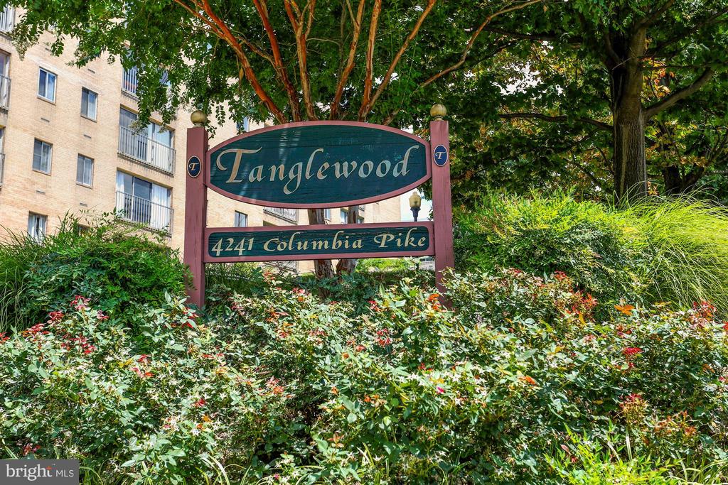 4241 COLUMBIA PIKE #506