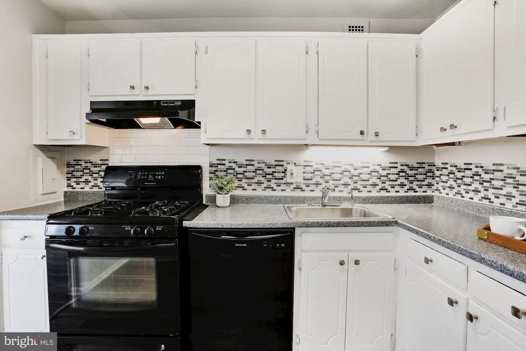 4241 COLUMBIA PIKE #506