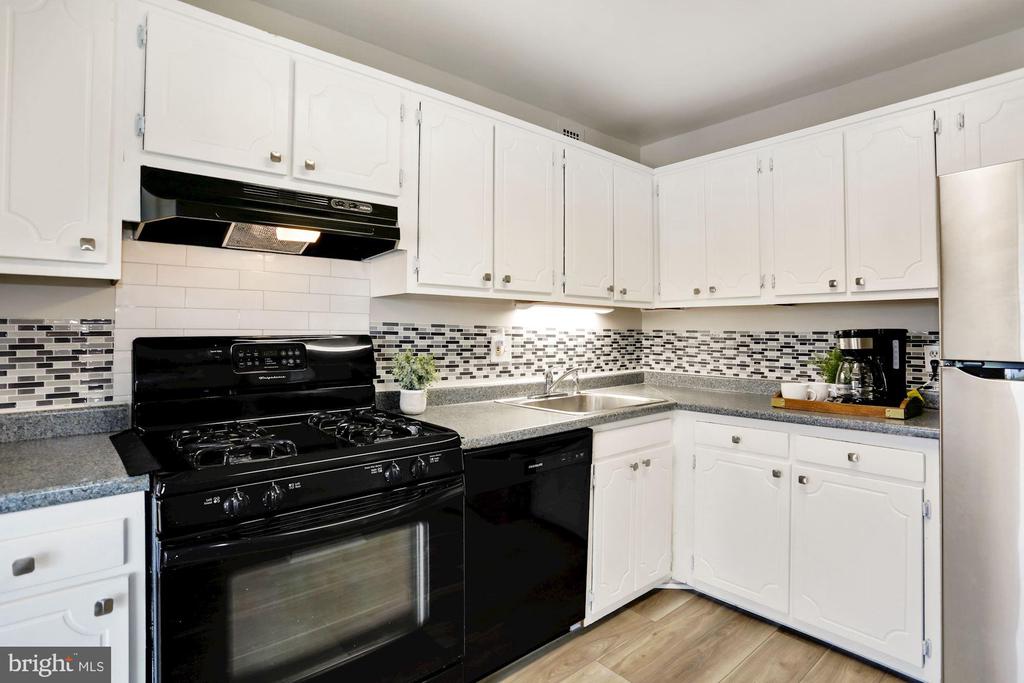 4241 COLUMBIA PIKE #506