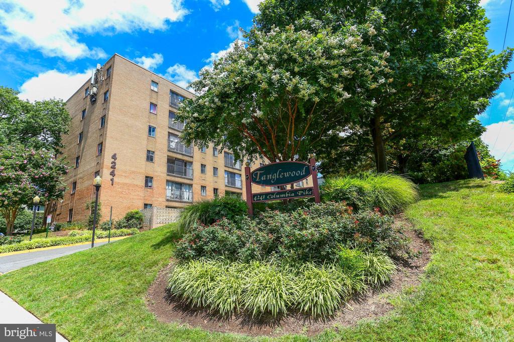 4241 COLUMBIA PIKE #506