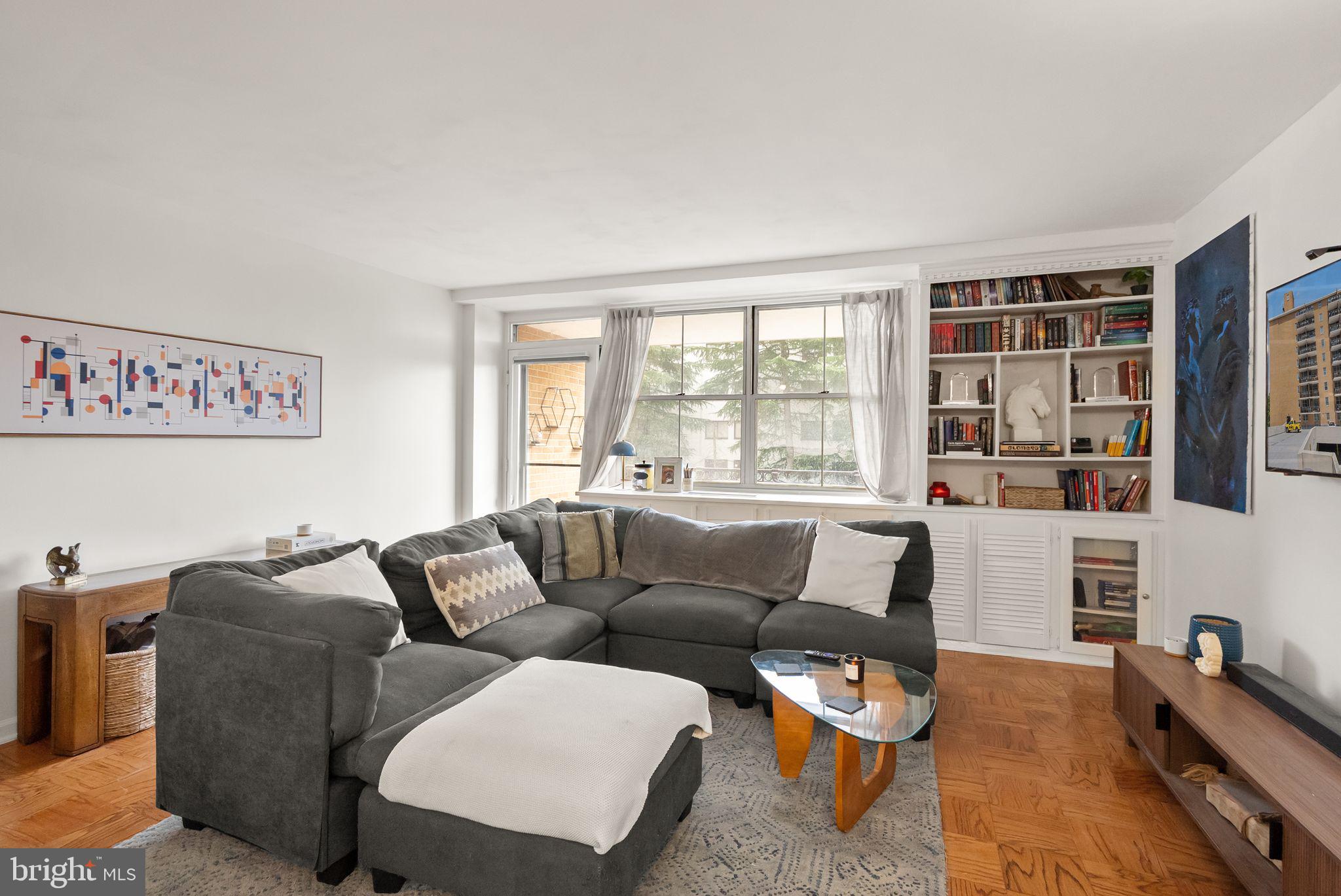 2030 N Adams St #911